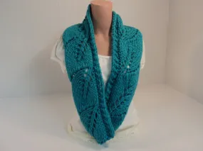 Handcrafted Wrap Cowl Teal Leaf Design 100% Merino Wool Female Adult -- New No Tags